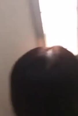 楼梯口后入小骚货