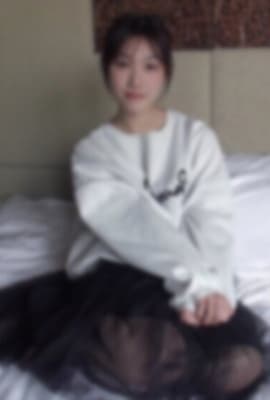 FC2-4400670 Dカップ美乳で美尻の20歳保育士さんとオトナの性教育。ふっくら気持ち良いパイパン-cd1