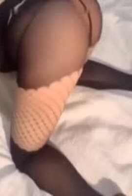 后入翘臀爽到极致中出